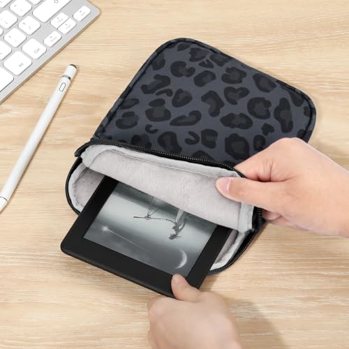 Dadanism 6-7 Inch Universal Padded Sleeve for eReader, Leopard | Protective Carrying Case Fits 7" Paperwhite/Colorsoft Signature Edition eReader, 6" Kobo Clara BW/Colour,7" Kobo Libra Colour