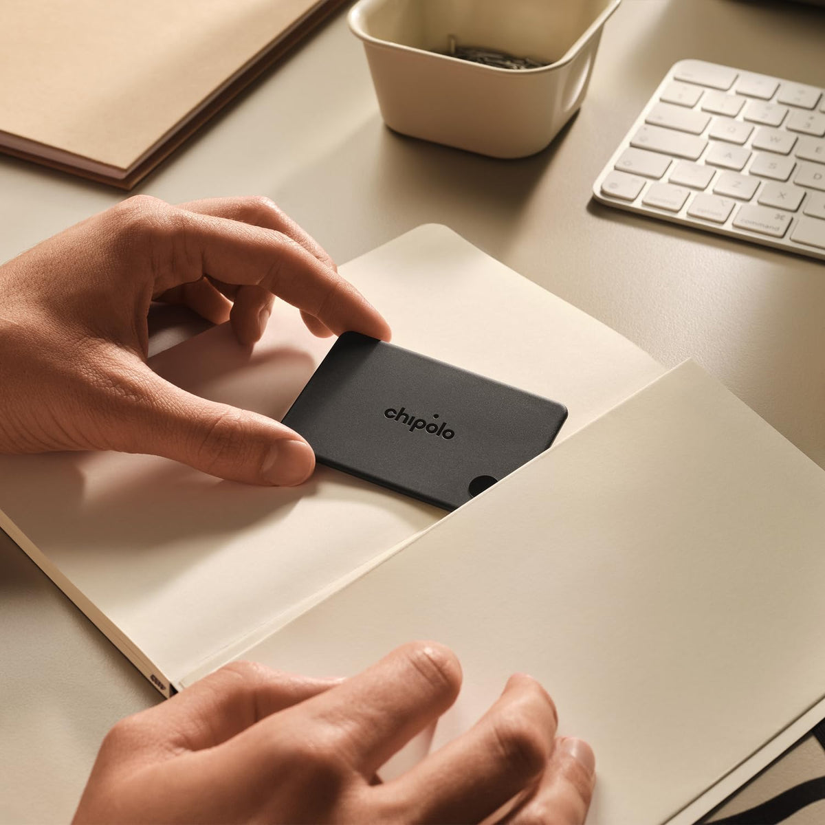 Chipolo CARD – Rechargeable Wallet Tracker Card, Bluetooth Tracker | Item locator, passport finder compatible with Apple Find My or Find Hub with Call Your Phone & Out of Range Alerts
